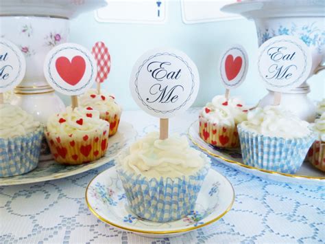 Definitely some of my favourite creations! Alice in Wonderland cupcake toppers printable Eat Me cupcake