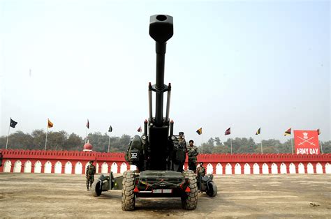 Taustakuvat : ajoneuvo, kuljetus, Intian armeija, Bofors FH-77B, tykistö, maarakennuskoneet ...