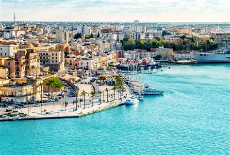 Российская авиакомпания «вим авиа» по средам и субботам осуществляет рейсы из москвы в римини, милан и турин. » Южная Италия