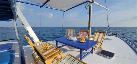 Mieten sie ein boot in malediven. Malediven Dhoni Cruise Schnorchelsafari - mit Ihrem ...