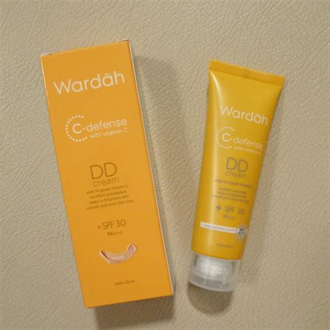 Wajib beli, ini 5 pelembab bibir wardah yang paling banyak diminati | sebagai produk lokal yang paling populer, wardah tidak hanya fokus dalam mengembangkan produk makeup tetapi juga bodycare. 7+ Daftar Harga Produk Wardah Kosmetik Terbaru 2020 ...