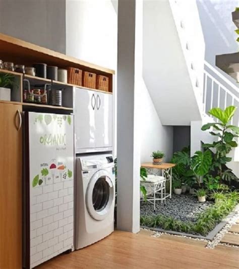 desain taman  rumah dekat dapur  minimalis  sederhana