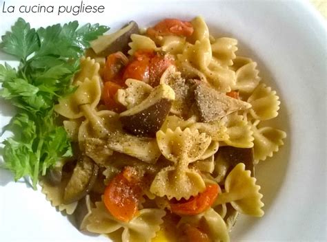 Pasta con funghi cardoncelli e pomodori - La Cucina Pugliese