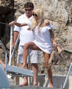 Cannes 2012 Victoria Silvstedt Sizzles In Blue Bikini While Enjoying