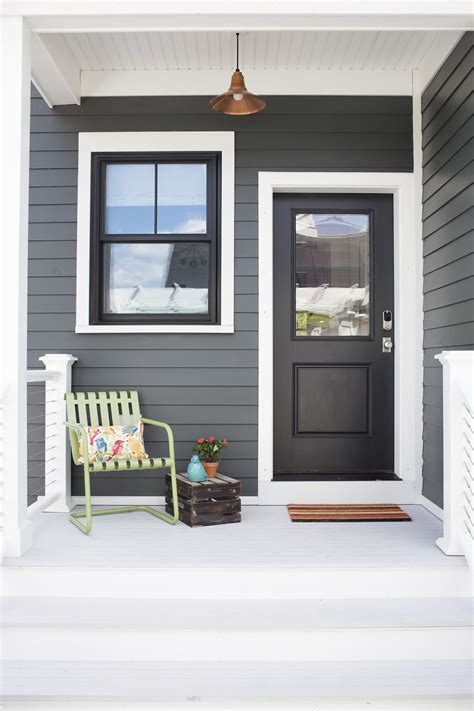 You can pick your exterior paint colors in a few steps with this post. Paint Color Trend Predictions 2018 - Simplemost