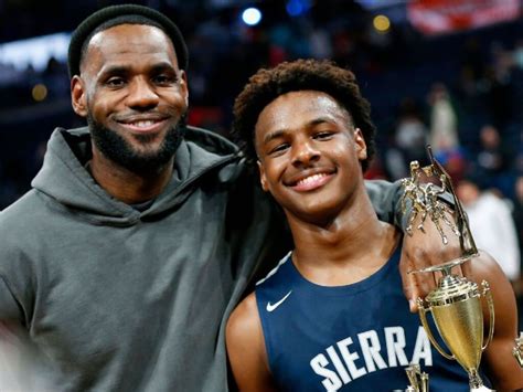 What Happened To Bronny James Lebron James 18 Year Old Son Faces