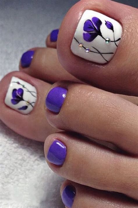 29 Amazing Pedicure Designs Summer Beach Vacations To Try Right Now