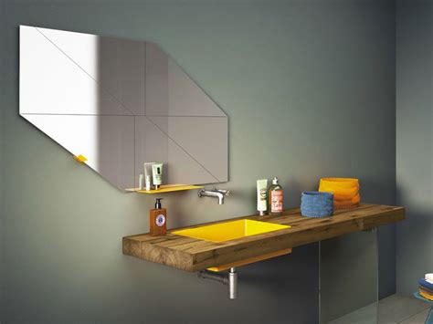 Come già accennato, gli accessori per il bagno svolgono anche una funzione di complementi d'arredo: 70 Specchi per Bagno Moderni dal Design Particolare ...