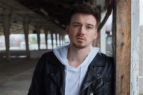 He signed with big loud records and released an extended play and a single, the way i talk. his father was a preacher, and as a child, wallen took piano and violin lessons. Review: Morgan Wallen "If I Know Me" - Der moderne ...