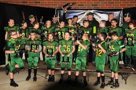 Glen Ellyn Golden Eagles 103lb Team Finishes With A Perfect Season