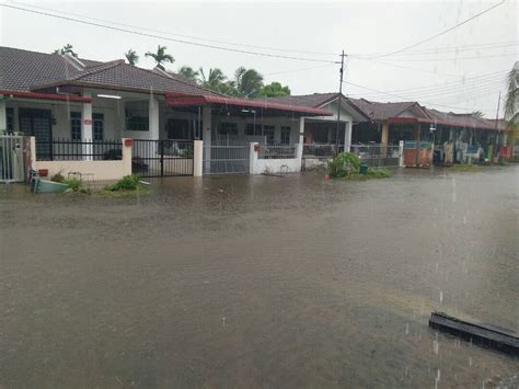 Perincian laman web nombor telefon. Water level rising in several Miri residential areas ...