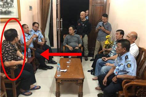 Senin s.d minggu adalah waktu kerja kita. Kontrak Kerja Hongkong : Testimoni Pembantu Rumah - Isu ...