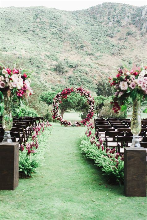35 Altar And Aisle Decorations We Love Outdoor Wedding Decorations