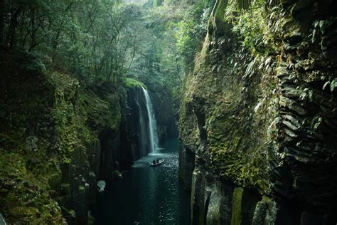 Takachiho Gorge Japan Rivers Waterfalls Crag Branches Hd