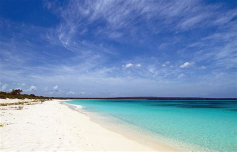 It is an isolated beach near the southern end of the border of the dominican republic with haiti, a few kilometers southwest from the town of pedernales, or some 320 kilometers from santo domingo. 11 Top-Rated Beaches in the Dominican Republic | PlanetWare