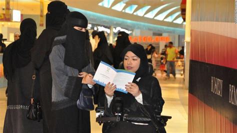 Saudi Arabian Women Register To Vote For The First Time Cnn