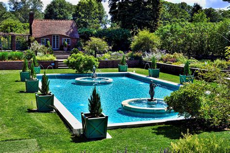 Kleinen hinterhöfen hinterhofideen garten gartenpools schwimmbäder pool hinterhof hinterhof designs. Pool im Garten günstig selber bauen - 20 Ideen mit ...