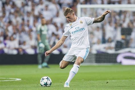 Official twitter of toni kroos. Toni Kroos wins title for 5th time - Daily News Egypt