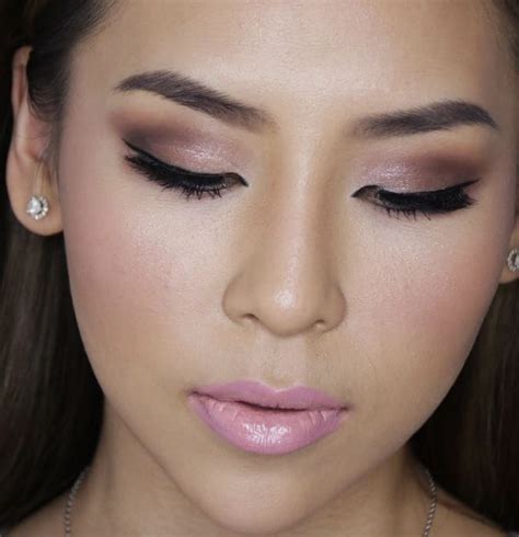 Enchanting Pink Makeup Tutorials That Celebrate The Pink Lip