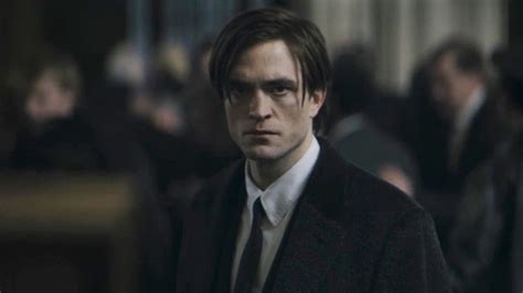 First Look At Robert Pattinson As Batman In New Trailer B985