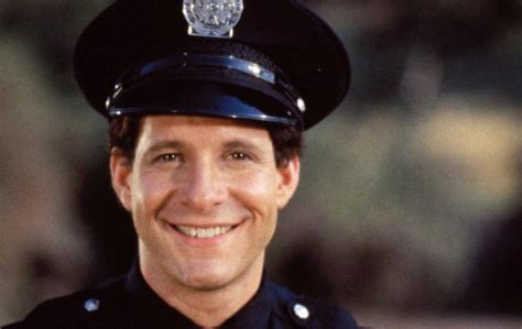 Click to close this ad. "Police Academy": Das treibt Steve Guttenberg aka Carey ...