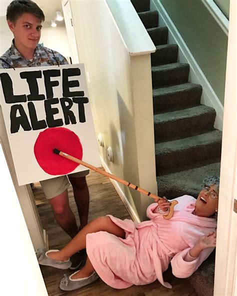 Life Alert Costume Sister Halloween Costumes Life Alert Halloween Week