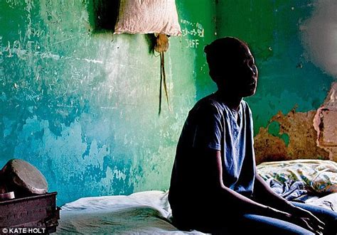 Un Peacekeepers Sexually Exploited Hundreds Of Haitian Women Daily Mail Online