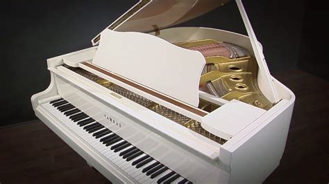 Yamaha Baby Grand Piano White