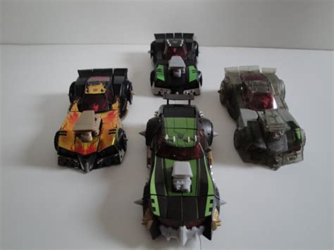 I had actually seen lockdown a long time ago, but didn't get him thanks to mixed feelings about his alt mode looks. Revenge of the Fallen Deluxe Lockdown Pictorial Review ...