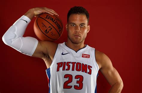The latest tweets from blake griffin (@blakegriffin23): Blake Griffin clarifies comments about Los Angeles ...
