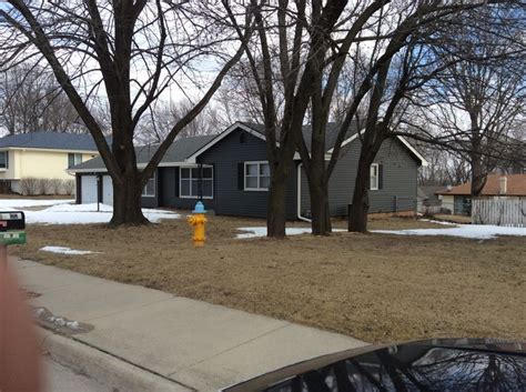 Without proper siding, mold growth, rot and water or air leaks can turn a once beautiful home into one that needs work in order to be livable. Misty Shadow color siding | Siding | Pinterest | Shadows ...
