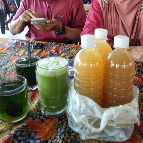 Kambing bakar (arang), nasi kerabu, ayam percik, nasi dagang, gulai ikan tongkol, solok lada dan mcm2 lagi ada. My Life & My Loves ::.: Nasi Kerabu Kambing Bakar ..fuhhhh ...