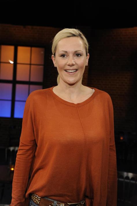 Bettina wulff ist mit 36 jahren nicht nur die jüngste frau eines deutschen bundespräsidenten, sondern auch die erste als mutter von zwei. Bettina Wulff: Das Buch nach dem Rücktritt sieht sie als ...