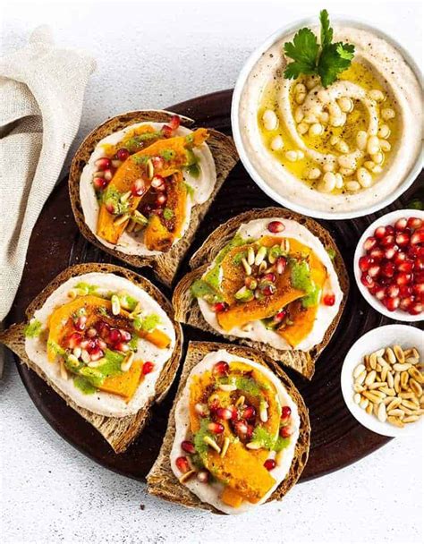 My family has decided to not have an actual meal for christmas, but instead have appetizers. 40 DELICIOUS AND EASY VEGAN APPETIZERS - The clever meal