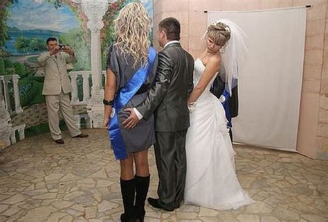 CHIC Women Cheating On Wedding Day