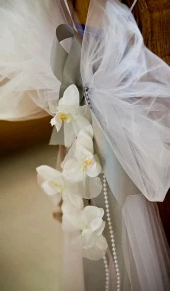 Decorating Diva Tips Guide To Wedding Bows Pew Bows Made Easy