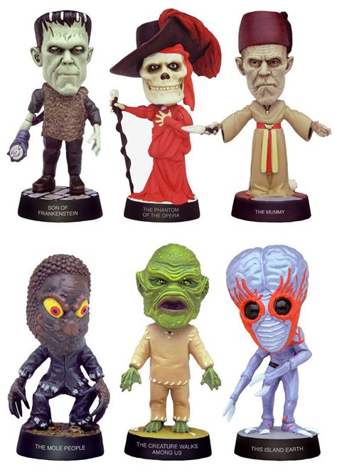 sideshow toys universal monsters little big heads