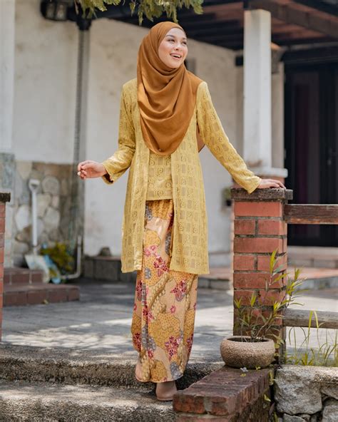 Baju Kebaya Lace Aviana Golden Poppy Muslimahclothingcom