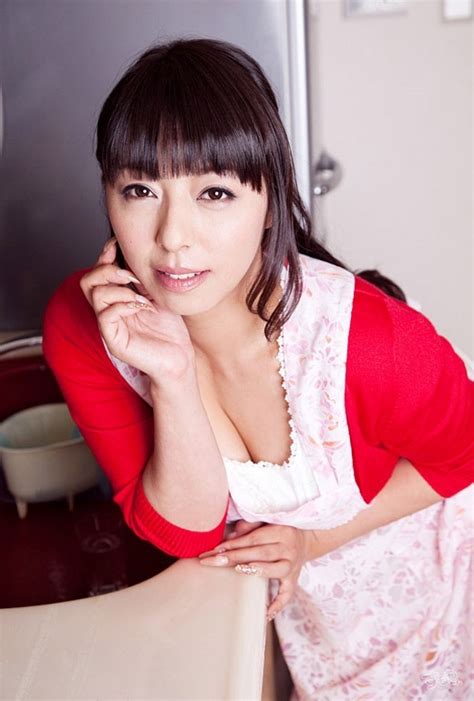 Married Woman Big Breasts Dripping Breasts Standard Nasty Erotic Wife Actress Ww Murakami