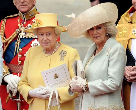 Queen elizabeth wedding family photo. Royal Wedding Fashion: What Will Everyone Wear? - Maclean's