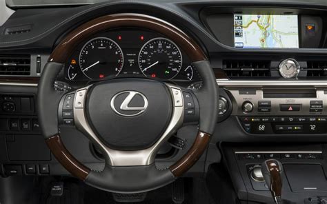 See the list of 2014 lexus is 350 interior features that comes standard for the available trims / styles. 2014 Lexus ES 350 Interior
