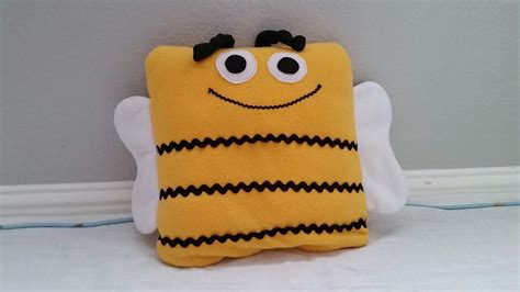 Bee Pillow Sewing Projects Lunch Box Bee Pillows Honey Bees Bento