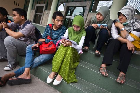 mixed reviews for indonesia s private universities the new york times