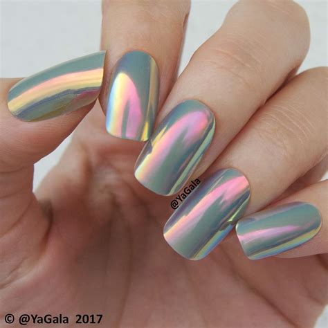 21 Stunning Chrome Nail Ideas To Rock The Latest Nail ...