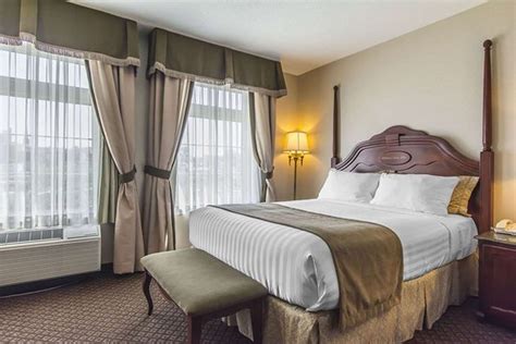 Chateau Saint John New Brunswick Hotel Reviews Photos And Price