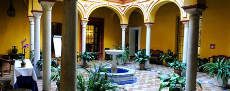 Which popular attractions are close to las casas de la juderia? Hotel Las Casas De La Juderia, Siviglia