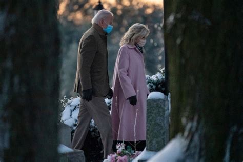 Последние твиты от joe biden (@joebiden). Joe Biden Visits Graves of First Wife and Baby Daughter on ...