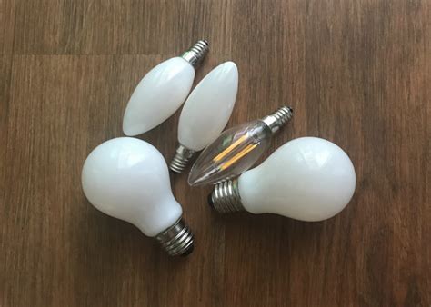 Tuv E27 Light Bulb 600lm 6w Ac230v Led Indoor Light Bulbs With Milky