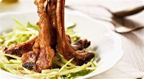 Check spelling or type a new query. Costolette di agnello alla scottadito con puntarelle alla ...