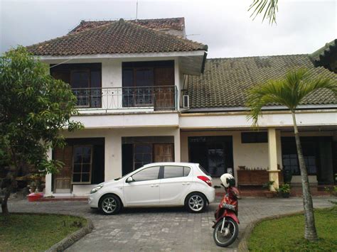 Desain rumah mewah dengan tumbuhan merambat di dinding. Tanah Dan Rumah: Dijual Rumah Mewah dengan kolam renang ...